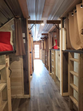 THE ORCHARD (HOSTEL WITH PRIVATE BUNKS)